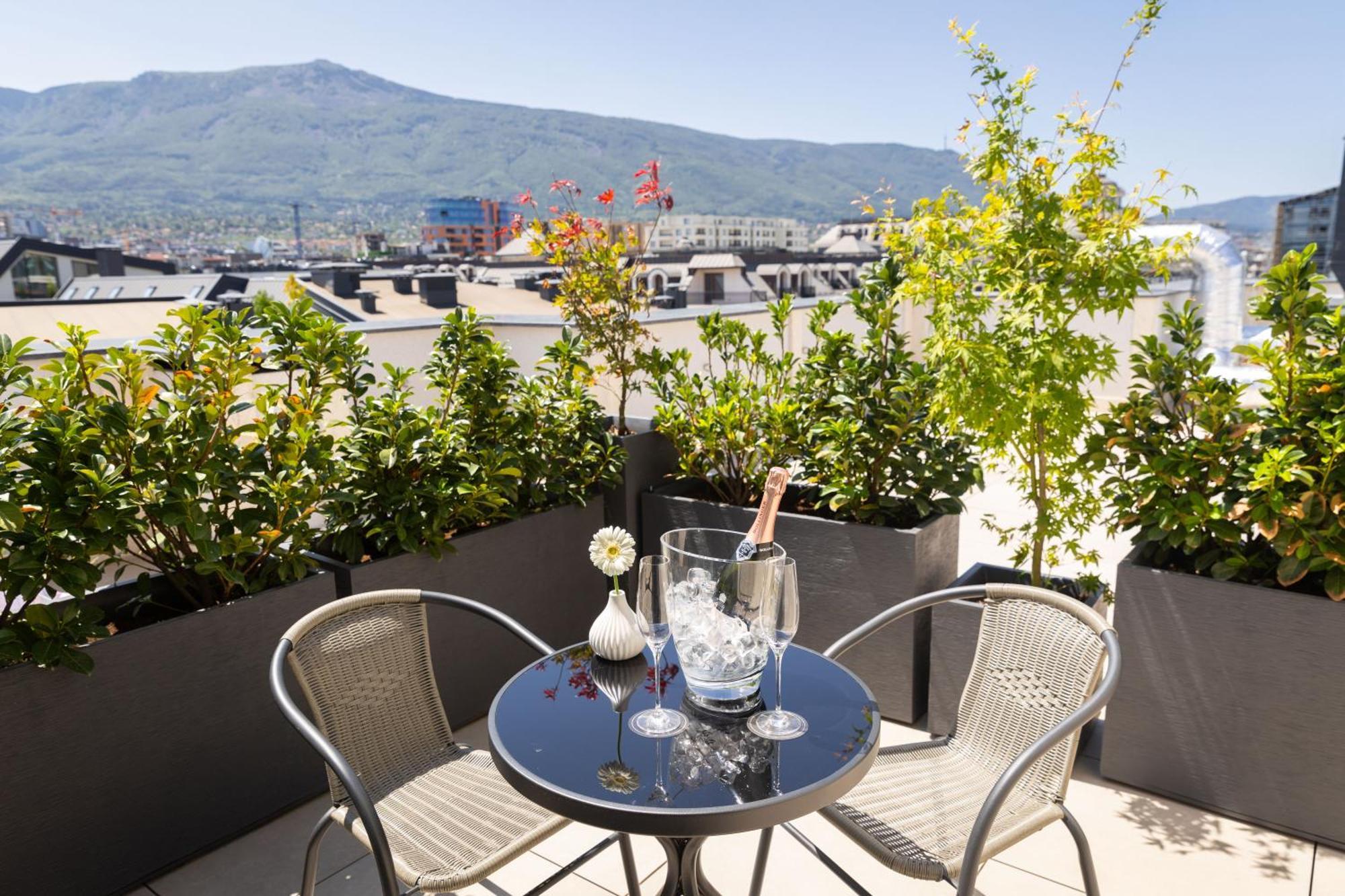 Blue Star Luxury Hotel София Екстериор снимка