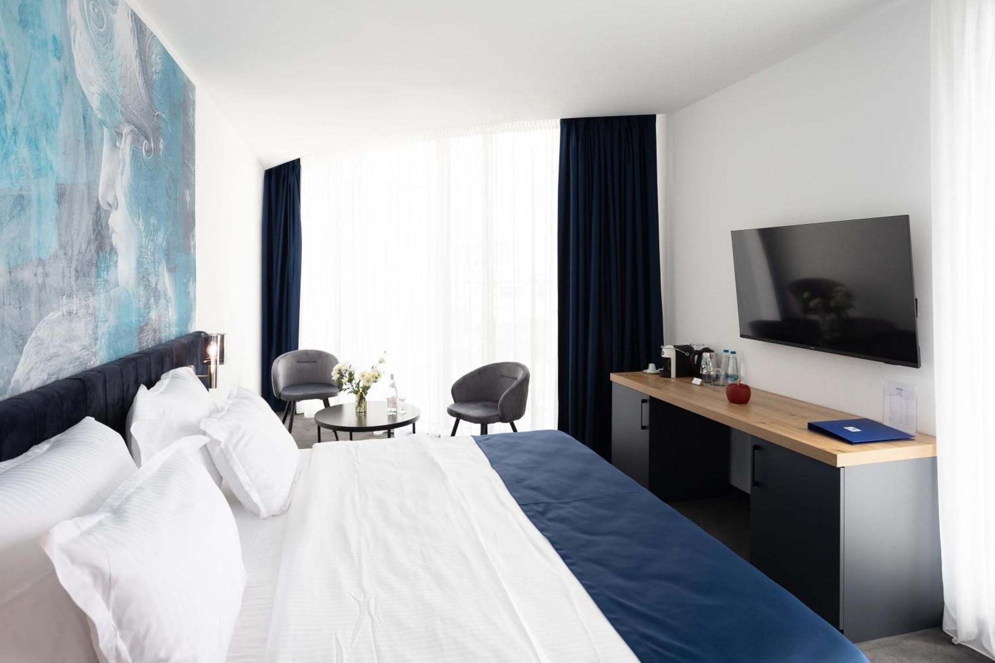 Blue Star Luxury Hotel София Екстериор снимка